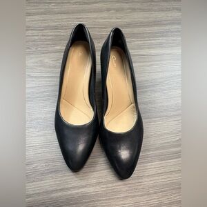Clarks Calla Rose Black Pumps Size 8